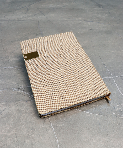 سررسید وزیری جلد کرم ترمو پلاک دار کد 105